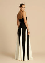 Oshrit™ | Elegant Contrast Ruffles Maxi Dress